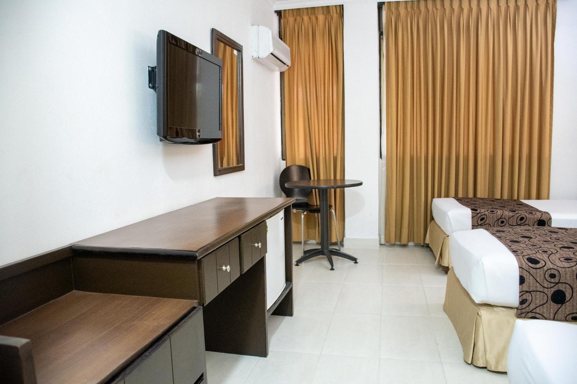 Hotel Arizona Suites Cucuta Bagian luar foto